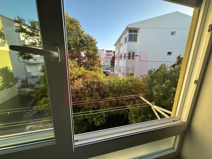 Apartamento T2 para Venda em Cascais e Estoril Foto 11