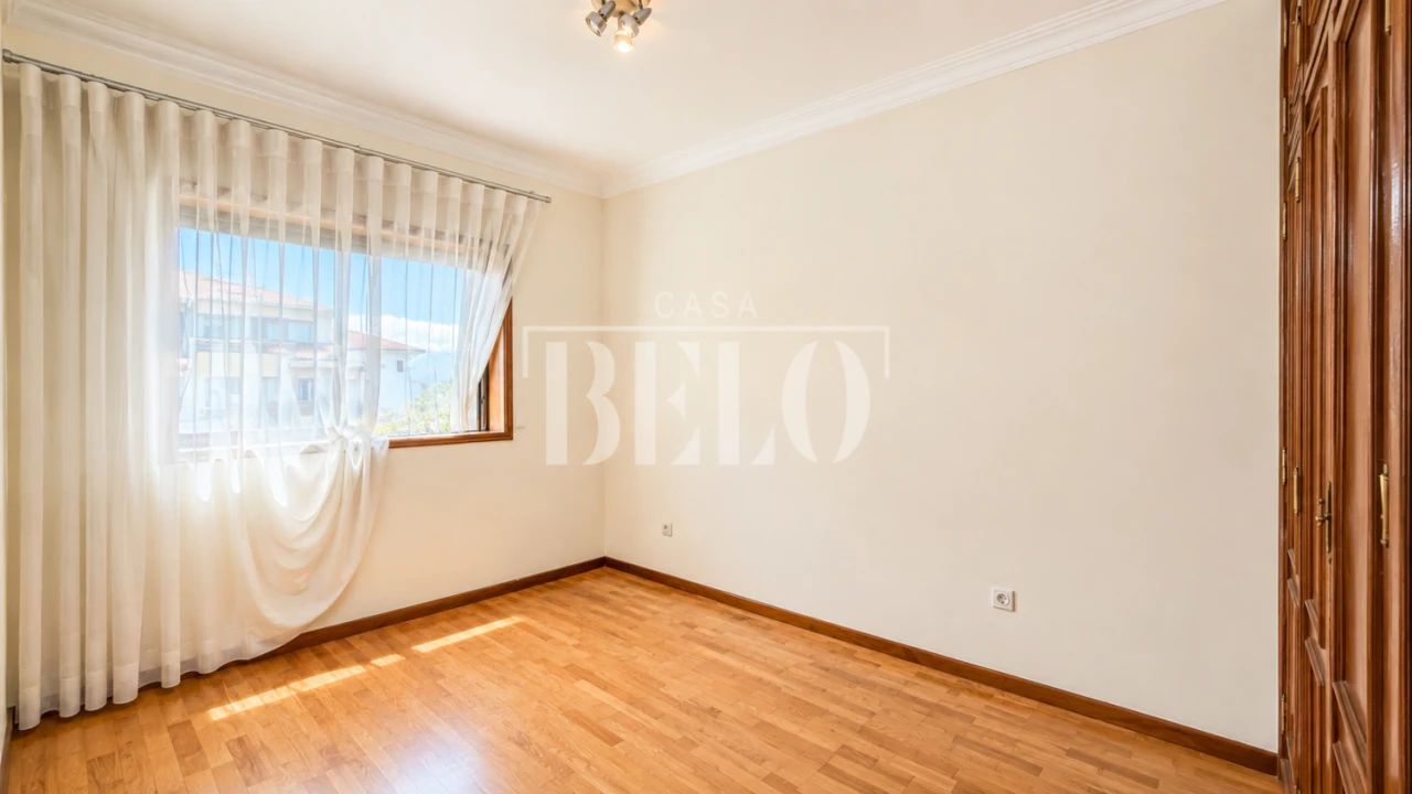 Moradia T3 para Venda em Milheiros Foto 45