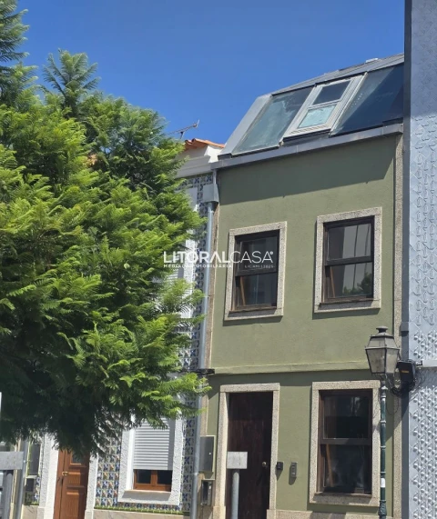 Moradia T4 para Venda em Glória e Vera Cruz