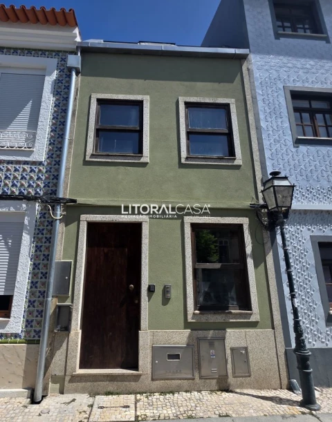 Moradia T4 para Venda em Glória e Vera Cruz
