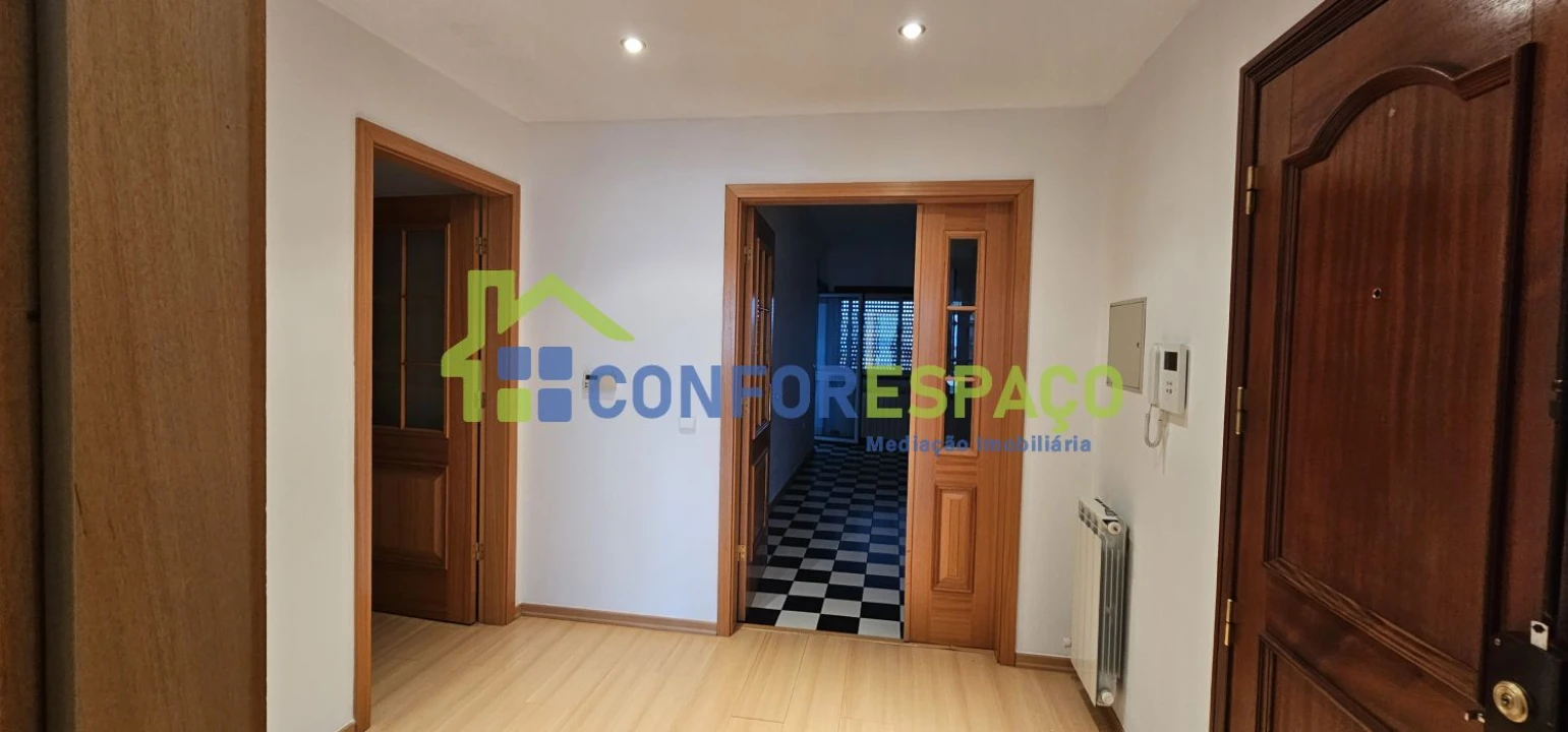 Apartamento T4 para Venda em Castelo Branco Foto 6