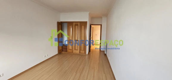 Apartamento T4 para Venda em Castelo Branco