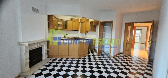Apartamento T4 para Venda em Castelo Branco