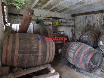 Moradia T2 para Venda em Freixianda, Ribeira do Fárrio e Formigais
