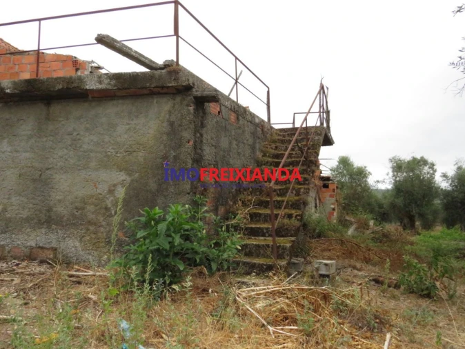 Moradia T2 para Venda em Freixianda, Ribeira do Fárrio e Formigais Foto 20
