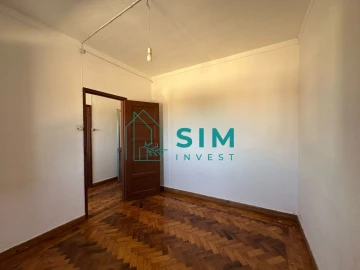 Moradia T5 para Venda em Azoia de Cima e Tremês