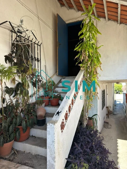 Moradia T5 para Venda em Azoia de Cima e Tremês