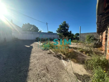 Moradia T5 para Venda em Azoia de Cima e Tremês