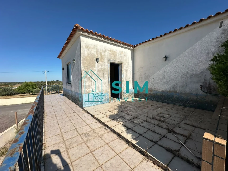 Moradia T5 para Venda em Azoia de Cima e Tremês Foto 36
