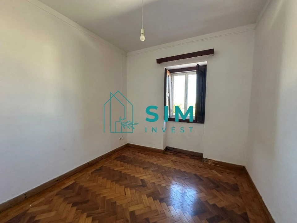 Moradia T5 para Venda em Azoia de Cima e Tremês Foto 26