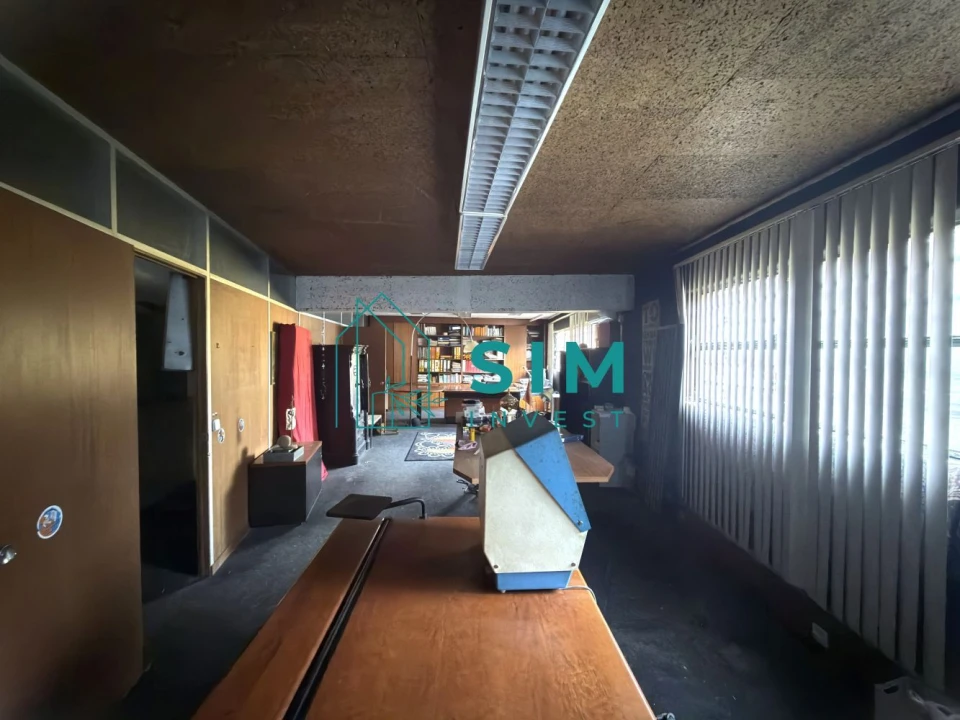 Loja para Venda em Pontinha e Famões Foto 20