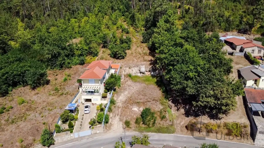Terreno para Venda em Orgens Foto 3