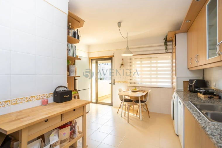 Apartamento T3 para Venda em Barreiro e Lavradio Foto 6