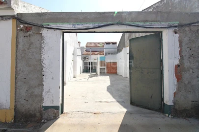 Moradia T3 para Venda em Figueira dos Cavaleiros