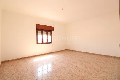 Moradia T3 para Venda em Figueira dos Cavaleiros
