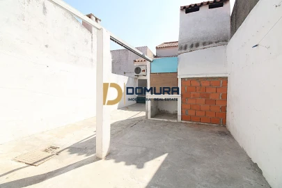 Moradia T3 para Venda em Figueira dos Cavaleiros