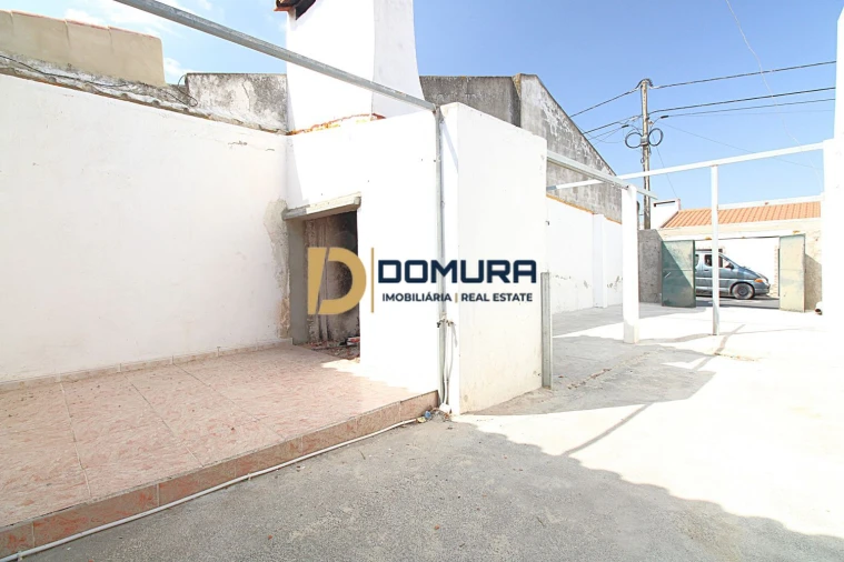 Moradia T3 para Venda em Figueira dos Cavaleiros Foto 17