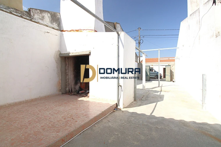Moradia T3 para Venda em Figueira dos Cavaleiros Foto 18