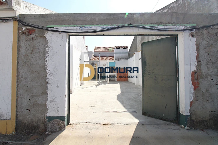 Moradia T3 para Venda em Figueira dos Cavaleiros Foto 23