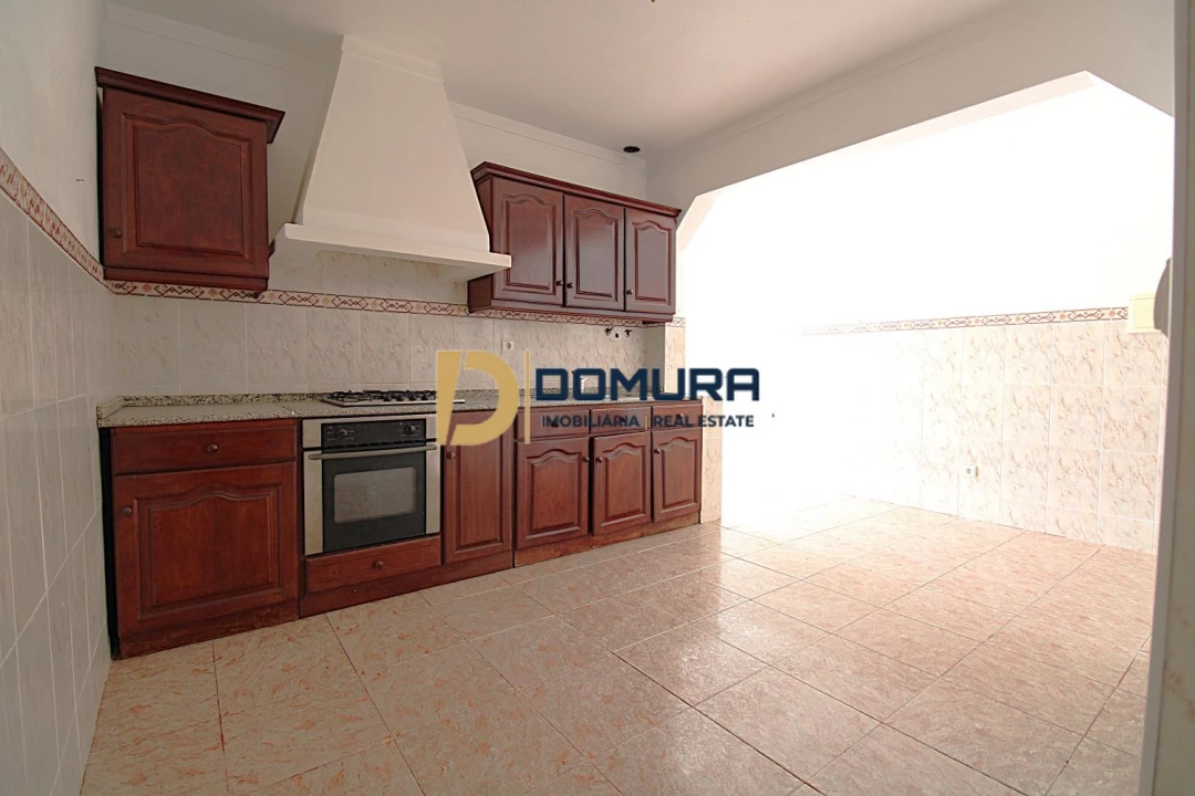 Moradia T3 para Venda em Figueira dos Cavaleiros Foto 9