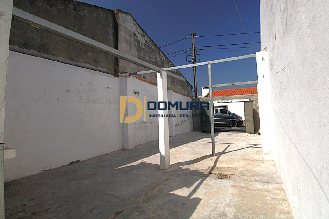 Moradia T3 para Venda em Figueira dos Cavaleiros Foto 19