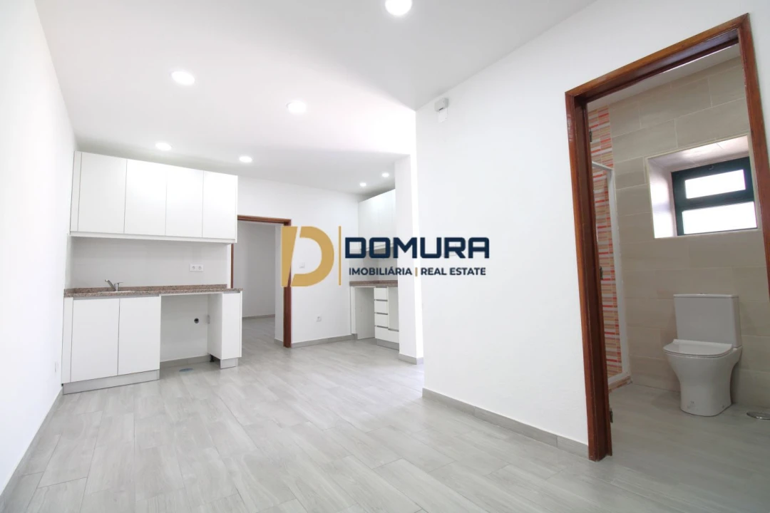 Moradia T3 para Venda em Bencatel Foto 12
