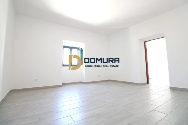 Moradia T3 para Venda em Bencatel Foto 8