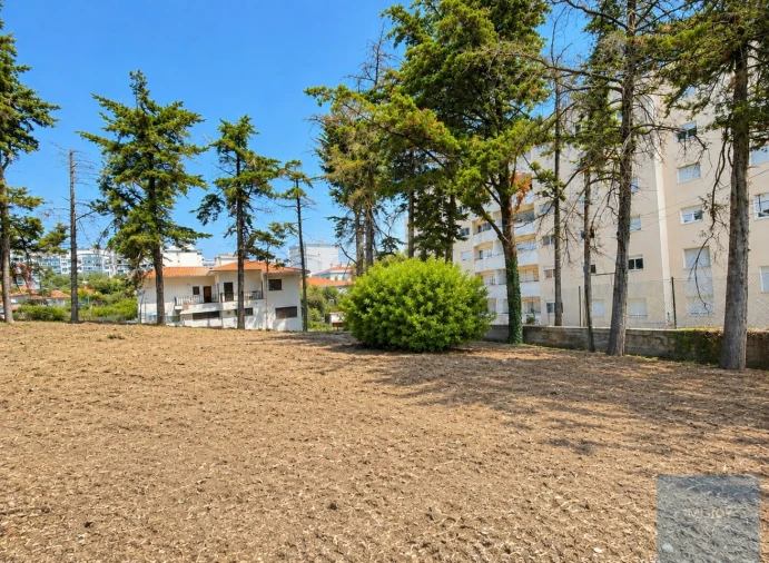 Terreno para Venda em Oeiras e São Julião da Barra, Paço de Arcos e Caxias Foto 2
