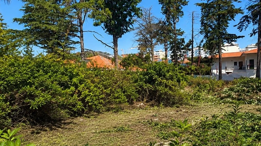 Terreno para Venda em Oeiras e São Julião da Barra, Paço de Arcos e Caxias