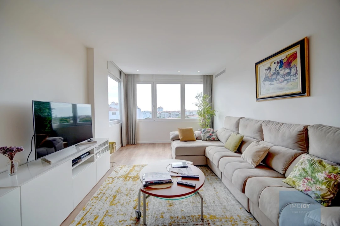 Apartamento T2 para Venda em Cascais e Estoril Foto 1