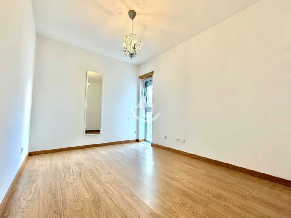 Apartamento T3 para Venda em Alcobaça e Vestiaria Foto 23