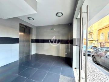 Apartamento T3 para Venda em Alcobaça e Vestiaria