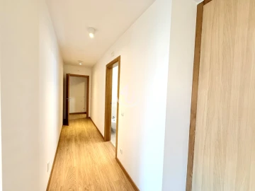 Apartamento T3 para Venda em Alcobaça e Vestiaria