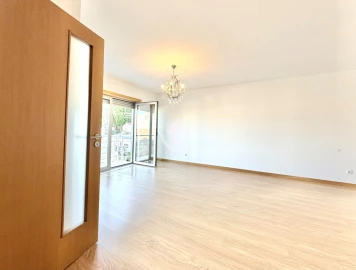 Apartamento T3 para Venda em Alcobaça e Vestiaria
