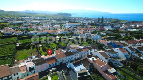 Moradia T5 para Venda em Ribeira Grande (Conceição)
