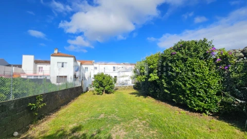 Moradia T5 para Venda em Ribeira Grande (Conceição)
