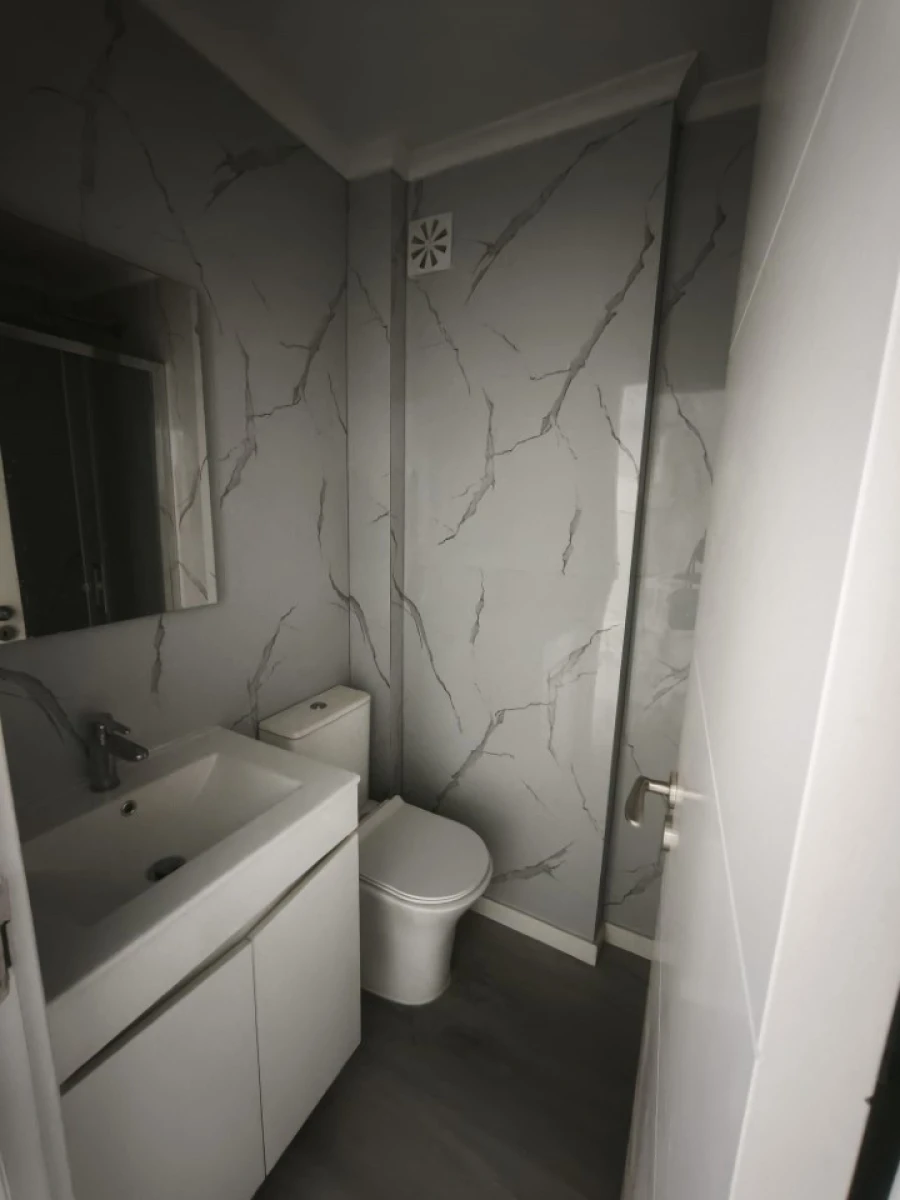 Apartamento T2 para Venda em Benfica Foto 4
