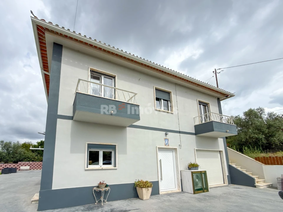 Moradia T4 para Venda em Serra e Junceira Foto 69