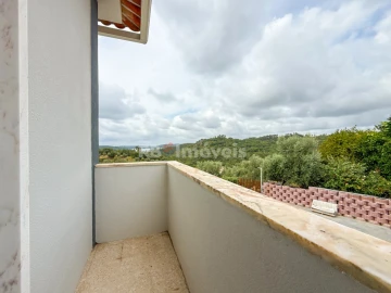 Moradia T4 para Venda em Serra e Junceira