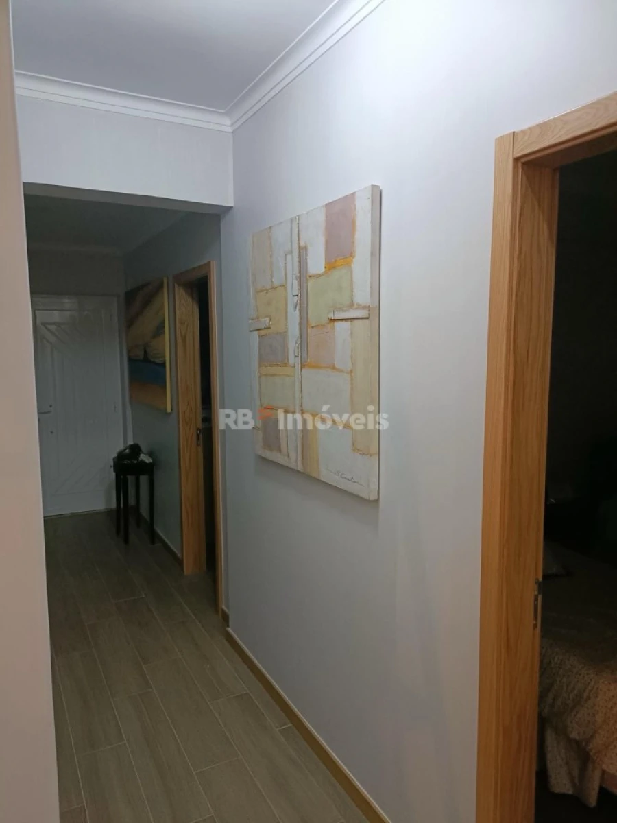 Moradia T4 para Venda em Serra e Junceira Foto 6