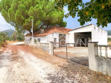 Moradia T3 para Venda em Alcanena e Vila Moreira