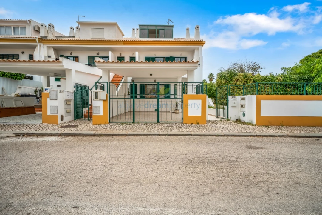 Moradia T4 para Venda em Albufeira e Olhos de Água Foto 33