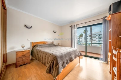 Moradia T4 para Venda em Albufeira e Olhos de Água