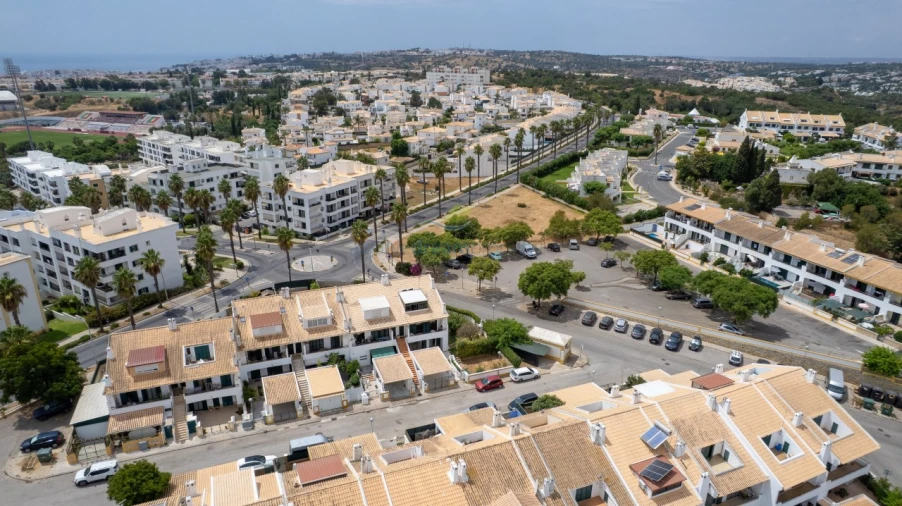 Moradia T4 para Venda em Albufeira e Olhos de Água Foto 17