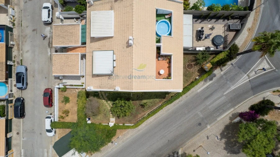 Moradia T4 para Venda em Albufeira e Olhos de Água Foto 19