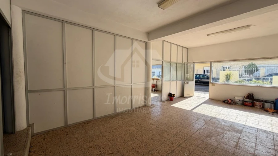 Loja para Arrendamento em Santa Iria de Azoia, São João da Talha e Bobadela Foto 11