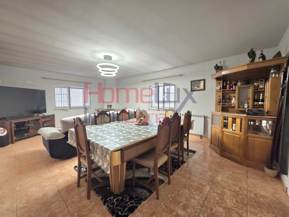 Moradia T5 para Venda em Mões Foto 17
