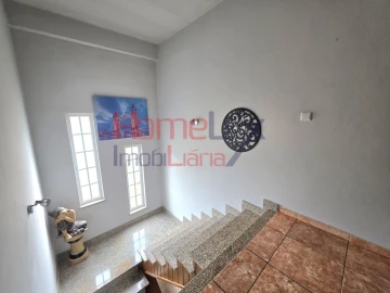 Moradia T5 para Venda em Mões