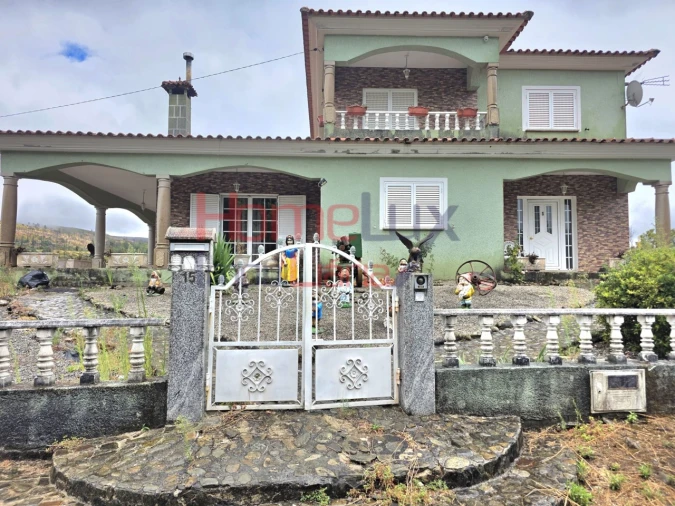 Moradia T5 para Venda em Mões Foto 2