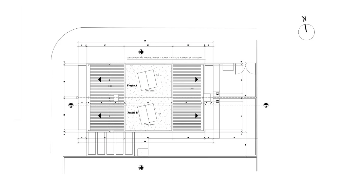 Moradia T4 para Venda em Fernao Ferro Planta 4